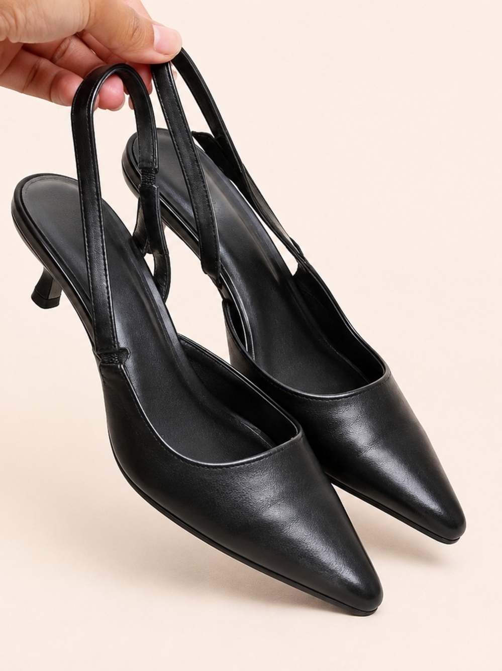 Halston Black Pointed Toe Slingback Kitten Heels 8.5